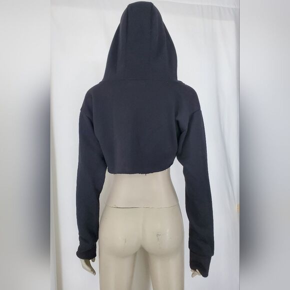 3 Piece Black Refuge Set - Crop Hoodie, Sports Bra, and Pants - Picture 5 of 13